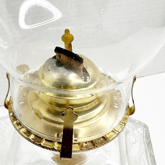 Vintage Lamp Light Farms kerosene lamp horse and buggy design - Picture 11 of 11